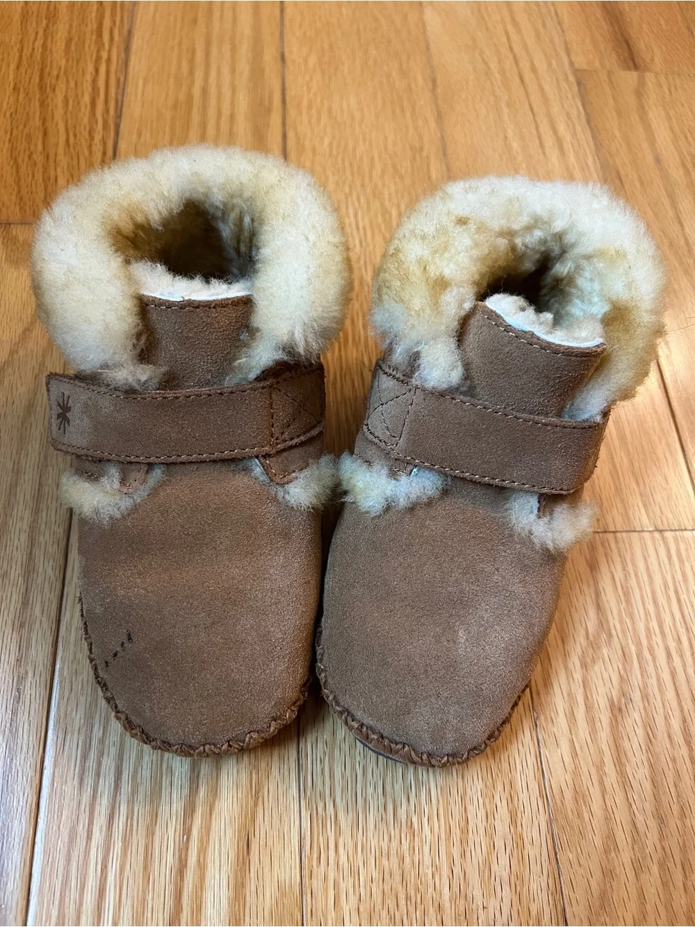 L.L.Bean Unisex Toddler Shearling Slipper Moccasins Suede Velcro Size 9-10
